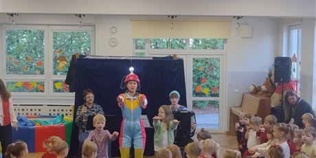 Powiększ grafikę: piksel-w-akcji-spotkanie-z-akademia-artystyczna-art2you-653630.jpg