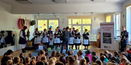 Powiększ grafikę: podziekowania-dla-choru-strzelenka-z-tuchomia-600445.jpg