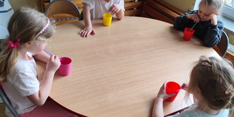 Powiększ grafikę: popoludniowe-zabawy-685126.jpg