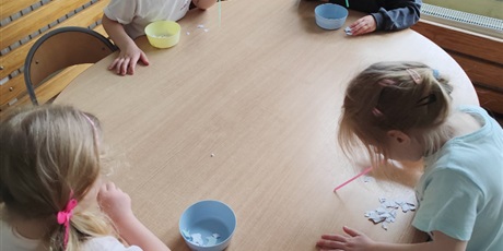 Powiększ grafikę: popoludniowe-zabawy-685127.jpg