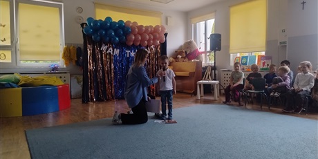 Powiększ grafikę: przedszkolny-konkurs-mam-talent-683756.jpg