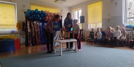 Powiększ grafikę: przedszkolny-konkurs-mam-talent-683758.jpg