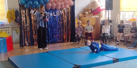 Powiększ grafikę: przedszkolny-konkurs-mam-talent-683783.jpg