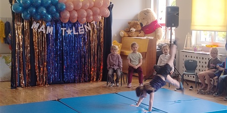 Powiększ grafikę: przedszkolny-konkurs-mam-talent-683788.jpg