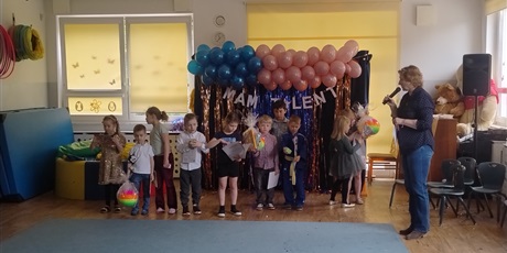 Powiększ grafikę: przedszkolny-konkurs-mam-talent-683805.jpg