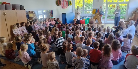 Powiększ grafikę: rekolekcje-681336.jpg