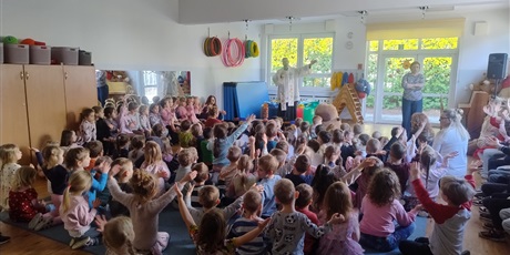 Powiększ grafikę: rekolekcje-681346.jpg