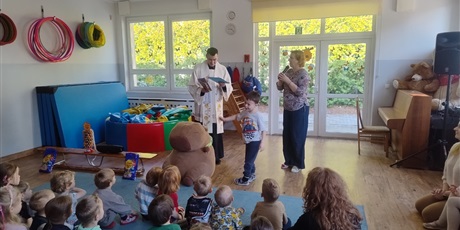 Powiększ grafikę: rekolekcje-681361.jpg