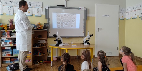 Powiększ grafikę: rodzic-partnerem-edukacji-625136.jpg