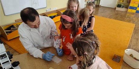 Powiększ grafikę: rodzic-partnerem-edukacji-625152.jpg