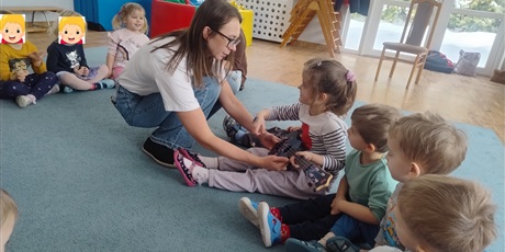 Powiększ grafikę: rytmika-675466.jpg