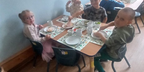 Samodzielne śniadanie starszaków