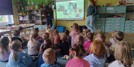 Powiększ grafikę: spotkanie-z-emilia-wolontariuszka-z-fundacji-kucykowo-683811.jpg