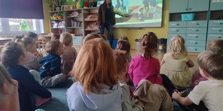 Powiększ grafikę: spotkanie-z-emilia-wolontariuszka-z-fundacji-kucykowo-683814.jpg