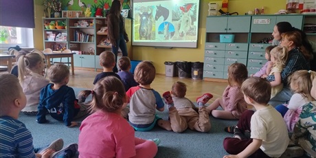 Powiększ grafikę: spotkanie-z-emilia-wolontariuszka-z-fundacji-kucykowo-683820.jpg