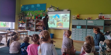 Powiększ grafikę: spotkanie-z-emilia-wolontariuszka-z-fundacji-kucykowo-683821.jpg