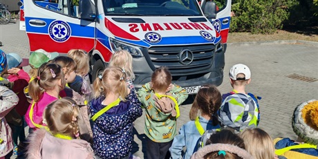 Powiększ grafikę: spotkanie-z-ratownikiem-medycznym-689306.jpg