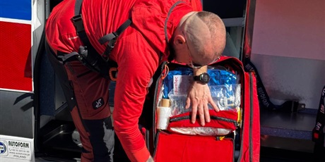 Powiększ grafikę: spotkanie-z-ratownikiem-medycznym-689318.jpg