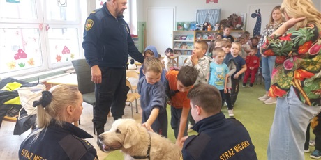 Powiększ grafikę: spotkanie-ze-straza-miejska-656883.jpg