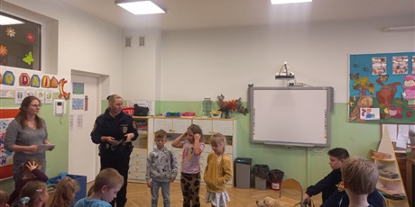 Powiększ grafikę: spotkanie-ze-straza-miejska-656884.jpg