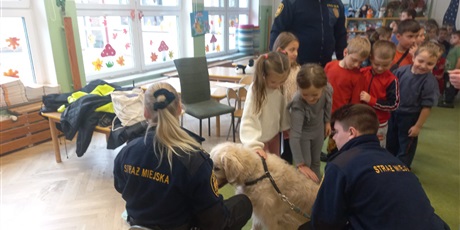 Powiększ grafikę: spotkanie-ze-straza-miejska-656885.jpg