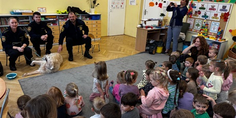 Powiększ grafikę: spotkanie-ze-straza-miejska-656890.jpg