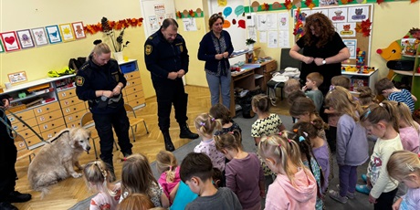 Powiększ grafikę: spotkanie-ze-straza-miejska-656894.jpg