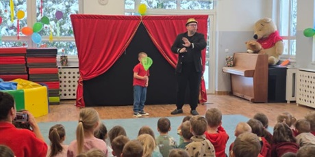 Powiększ grafikę: teatr-gargulec-kulisy-teatru-674640.jpg