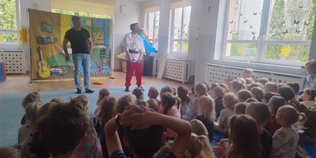 Powiększ grafikę: teatr-horyzont-niebezpieczne-zabawy-nad-woda-693815.jpg