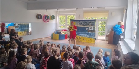 Powiększ grafikę: teatr-horyzont-niebezpieczne-zabawy-nad-woda-693826.jpg