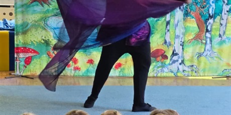 Powiększ grafikę: teatrzyk-gargulec-ratujmy-las-689097.jpg