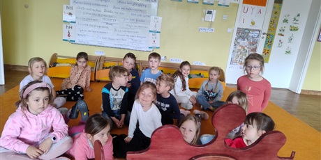Powiększ grafikę: teatrzyk-kamishibai-614134.jpg