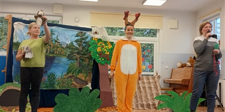 Powiększ grafikę: teatrzyk-przygody-wiewiorki-lesnej-zagubiony-skarb-655090.jpg