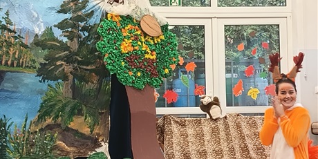 Powiększ grafikę: teatrzyk-przygody-wiewiorki-lesnej-zagubiony-skarb-655092.jpg