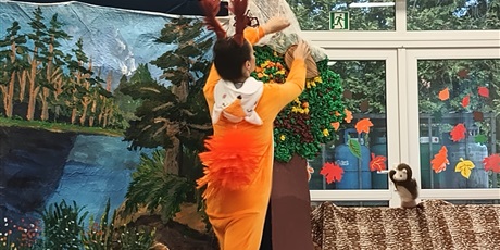 Powiększ grafikę: teatrzyk-przygody-wiewiorki-lesnej-zagubiony-skarb-655095.jpg