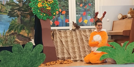 Powiększ grafikę: teatrzyk-przygody-wiewiorki-lesnej-zagubiony-skarb-655097.jpg