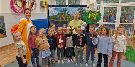 Powiększ grafikę: teatrzyk-przygody-wiewiorki-lesnej-zagubiony-skarb-655102.jpg