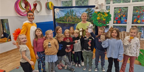 Powiększ grafikę: teatrzyk-przygody-wiewiorki-lesnej-zagubiony-skarb-655103.jpg