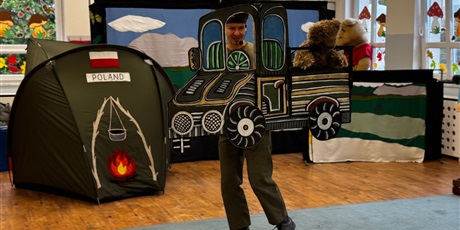 Powiększ grafikę: teatrzyk-pt-historia-misia-wojtka-656932.jpg