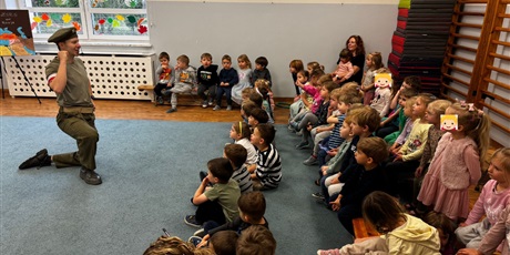 Powiększ grafikę: teatrzyk-pt-historia-misia-wojtka-656937.jpg