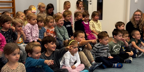 Powiększ grafikę: teatrzyk-pt-historia-misia-wojtka-656944.jpg