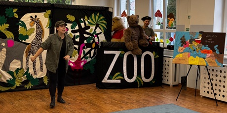 Powiększ grafikę: teatrzyk-pt-historia-misia-wojtka-656945.jpg