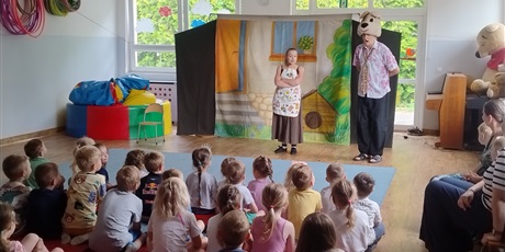 Powiększ grafikę: teatrzyk-reksio-i-jego-przygody-635033.jpg