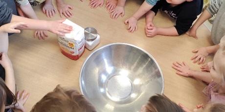 Powiększ grafikę: tlusty-czwartek-677702.jpg