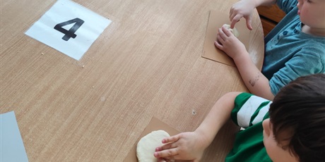 Powiększ grafikę: tlusty-czwartek-677705.jpg