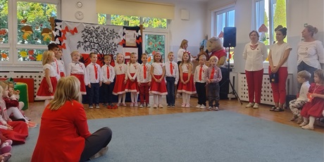 Powiększ grafikę: uroczysty-apel-z-okazji-swieta-niepodleglosci-653587.jpg