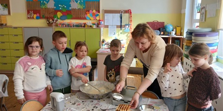 Powiększ grafikę: wielkanocne-przygotowania-686325.jpg