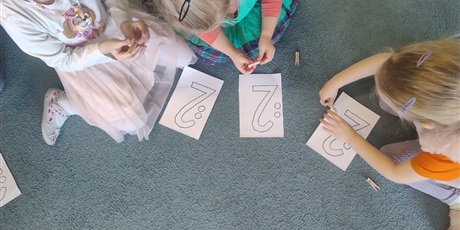 Powiększ grafikę: zabawy-matematyczne-678647.jpg