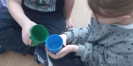 Powiększ grafikę: zabawy-sensoryczne-669720.jpg