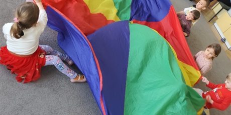 Powiększ grafikę: zabawy-w-czasie-ferii-671253.jpg